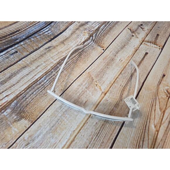 New Nordstrom White Extreme Cateye Acetate Sunglasses - Picture 3 of 3